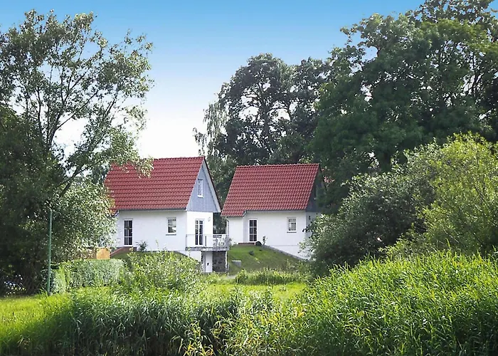 בית נופש Am Kummerower See,